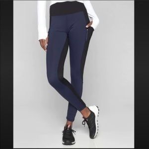 ATHLETA- high traverse tight blue & black